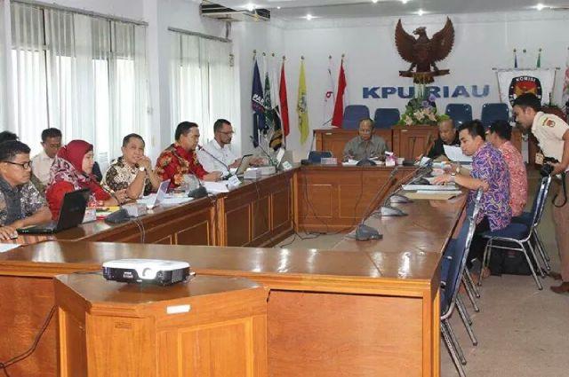 KPU Inhu Prediket Berprestasi Terbaik Di Riau