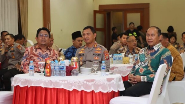 HUT Dharma Samudra 2023 TNI AL, Kapolres Metro Tangerang Kota Ajak Nobar Pagelaran Wayang Orang