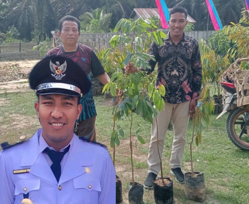 Perkuat Ekonomi Desa Melalui Ketahanan Pangan, Kades Morong Salurkan Bibit Tanaman Buah