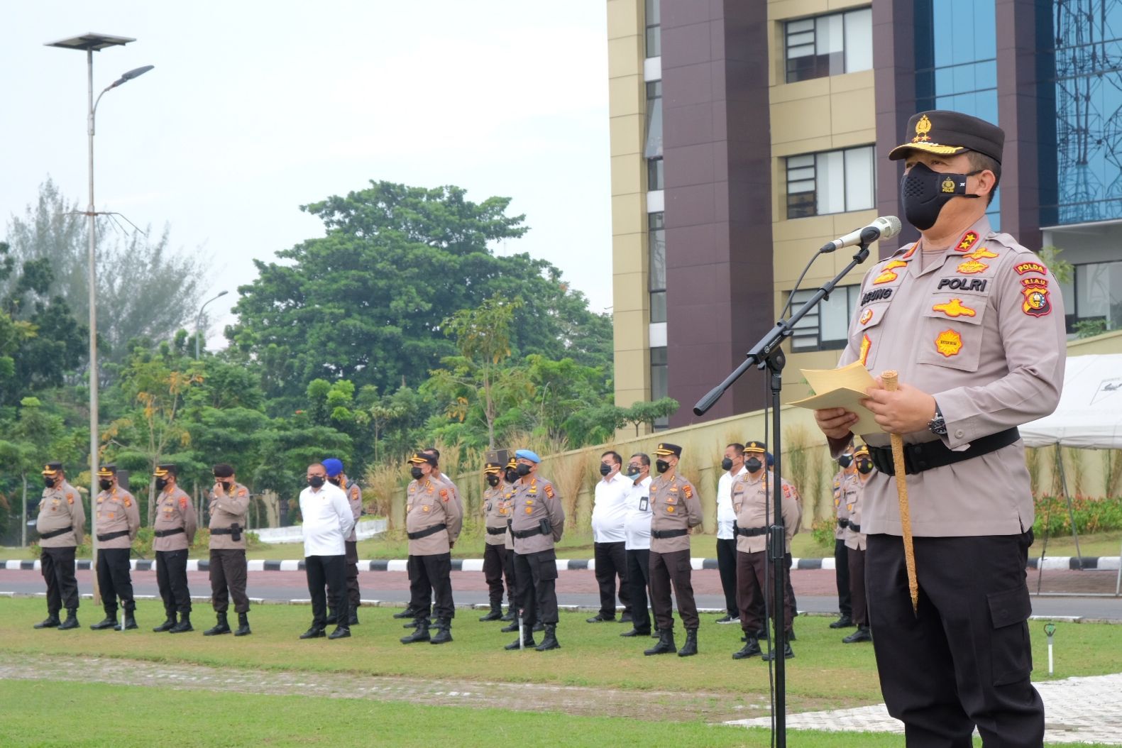 Pimpin Gelar Pasukan, Kapolda Riau : Jalankan Misi dan Capai Tujuan Operasi Ini