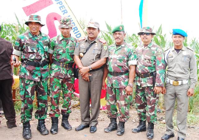 Bersama Rakyat TNI Kuat, Apel Peringatan Hut TNI ke 70 Berjalan Khidmat