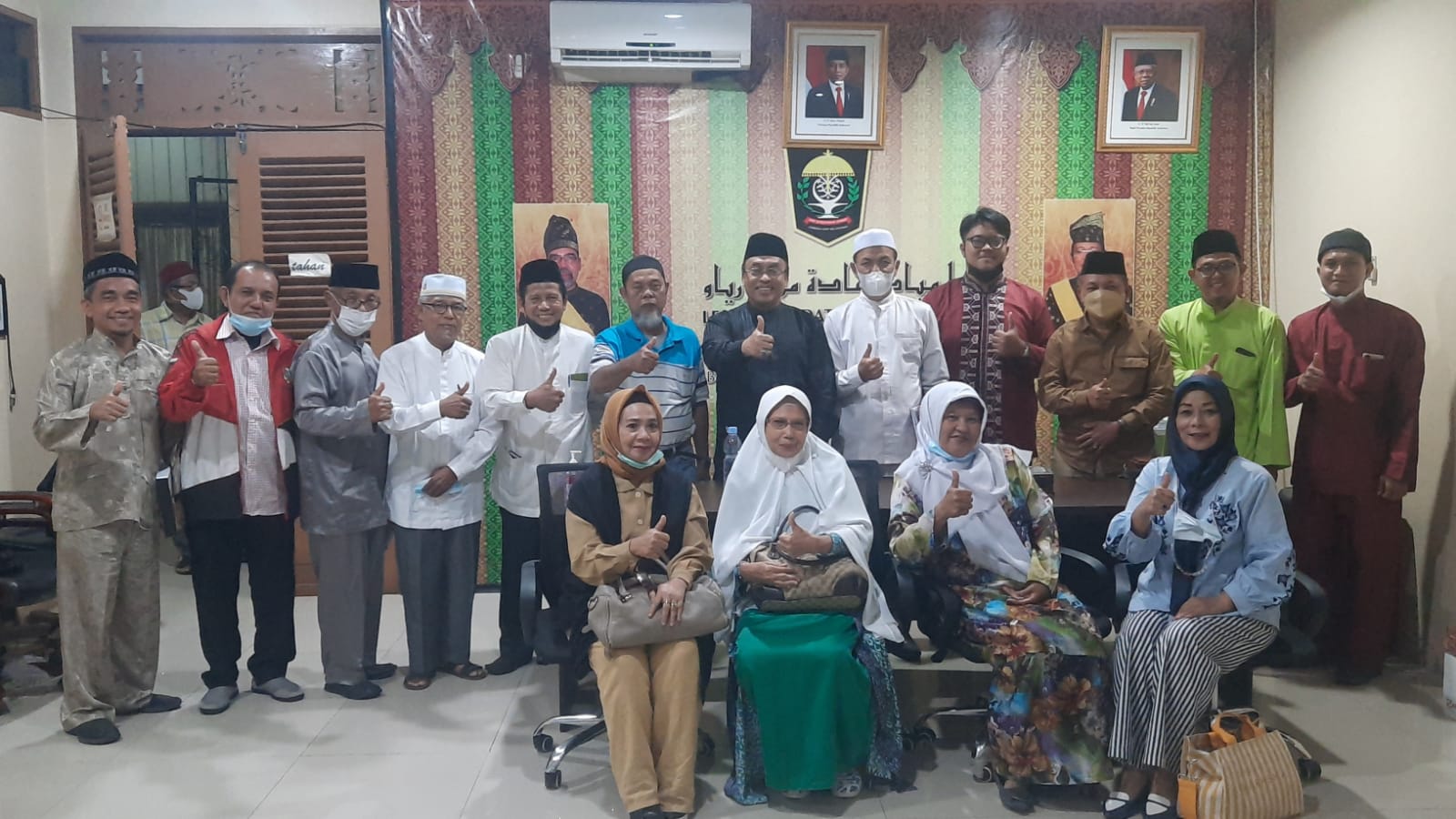 LAMR dan Tafaqquh Taja Kajian Tunjuk Ajar Melayu Dalam Perspektif Al Quran dan Hadis