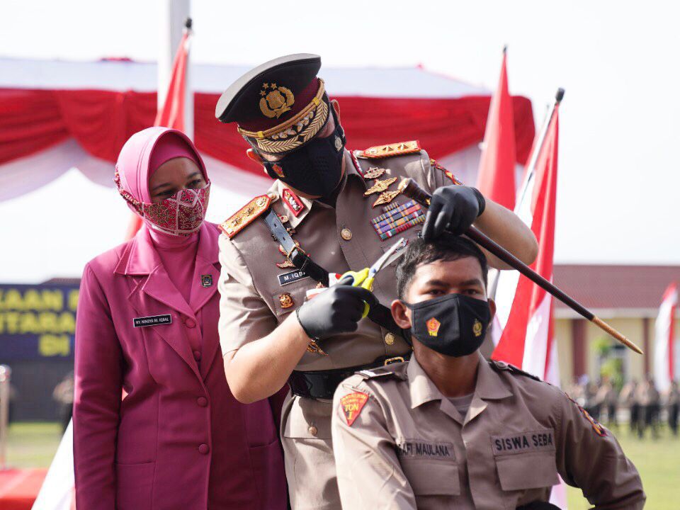 Buka Pendidikan Siswa Bintara Polri, Kapolda Riau: Tekun Berlatih Agar Menjadi Polisi yang Dicintai Masyarakat Sepenuh Hati