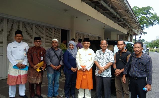 Pengurus Akan Dikukuhkan, Gubri Dukung Kegiatan Diskusi Forum Pemred Riau