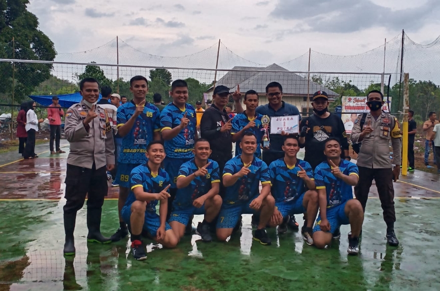 Kapolres Apresiasi Prestasi Tim Volly Bhayangkara Meranti Raih Juara Pertama