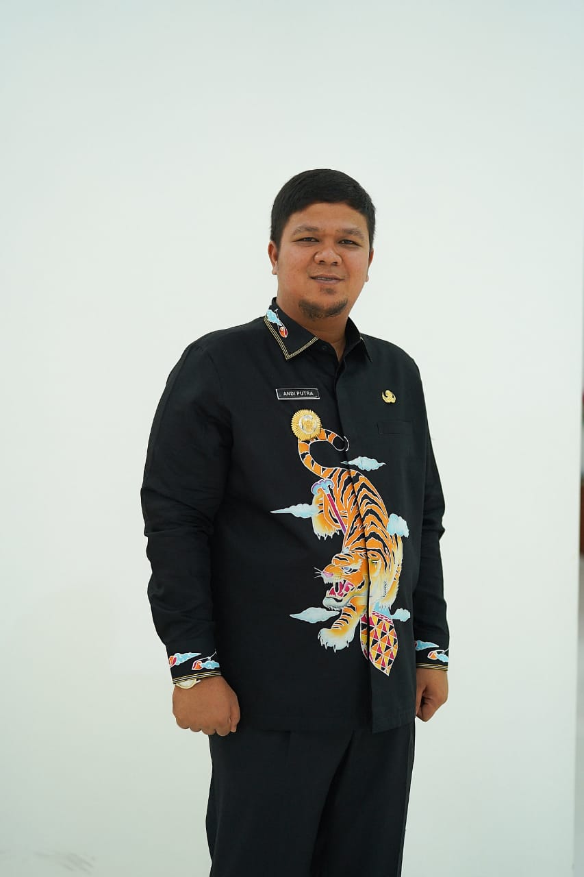 Pasca Himbauan Pemakaian Batik Oleh Bupati  Omset Pengrajin Batik Kuansing Naik Drastis