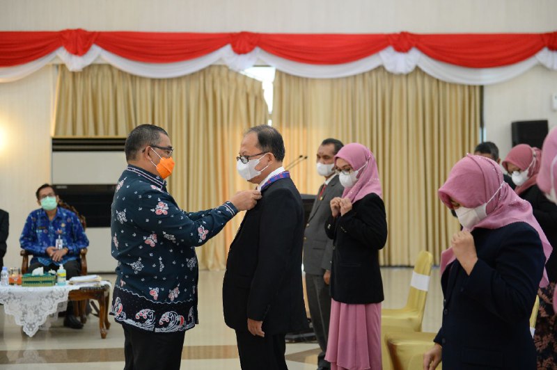 Wagubri Ikuti Pelantikan Pengurus IAI Wilayah Riau Periode 2021-2025 