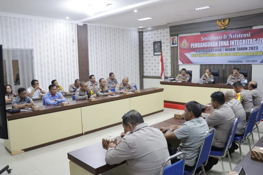 Polda Riau Gelar Sosialisasi dan Asistensi Pembangunan ZI berpredikat WBK dan WBBM di Polres Meranti