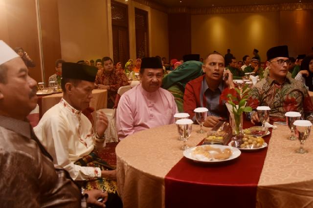 Bersama Gubri, Wabup Inhil Hadiri Halal Bi Halal di Jakarta