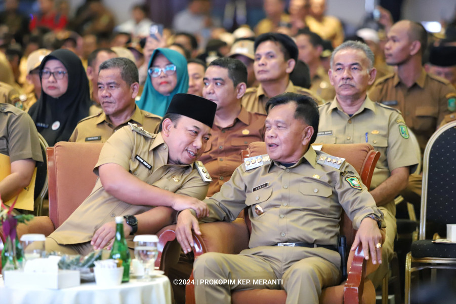 Hadiri Rakor Kades se-Provinsi Riau, Plt Bupati Asmar : Mari Kompak Majukan Desa