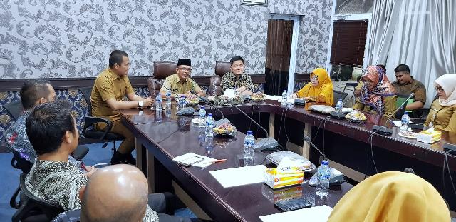 Asisten III Sekdakab Buka secara Resmi FGD se Kabupaten Kota di Riau