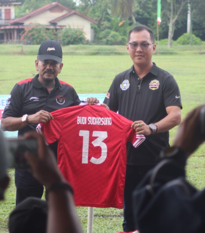 Turnament U-40 Ketua PSSI Meranti Sebagai Arena Silaturahmi Antar Pemain Senior
