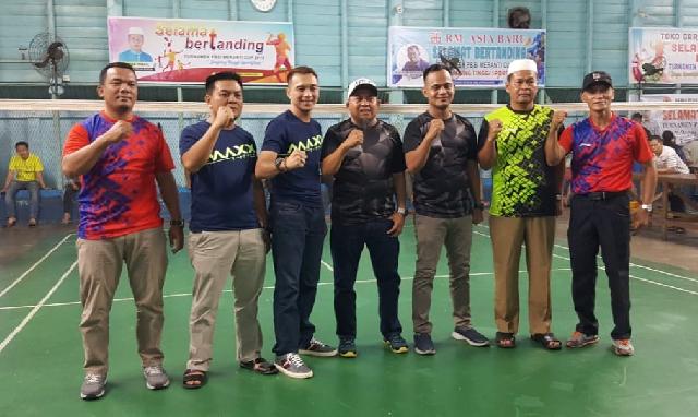 Ketua KONI Kabupaten Meranti Hendrizal Buka Turnamen Bulutangkis PBSI Meranti Cup 2019