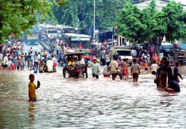 Bupati Rohil Tegaskan Warga Tak Ada Ngungsi Akibat Bencana Banjir