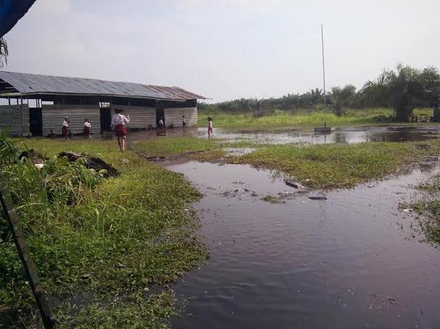 Akibat Hujan Deras, Sekolah Di Sungai Daun Terendam Banjir