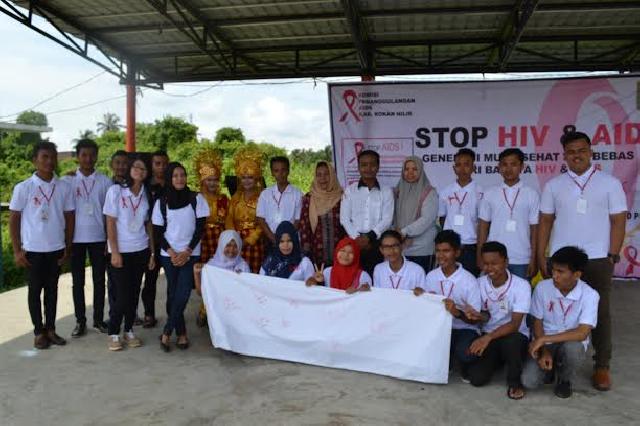 Generasi Muda Rohil Tanda Tanggani Komitmen Anti HIV & AIDS