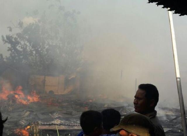Hanguskan 7 Unit Rumah, Polisi Masih Selidiki Penyebab Kebakaran di Tembilahan