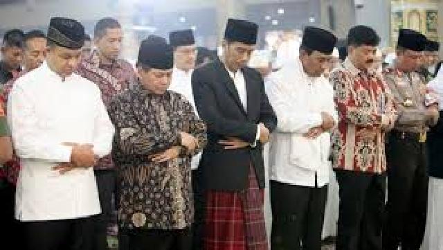 Presiden Jokowi Salat Idul Adha di Masjid Raya Al-Bantani Banten