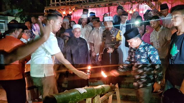 Wakil Bupati Meranti Buka Festival Lampu Colok dan Meriam Bambu 2019