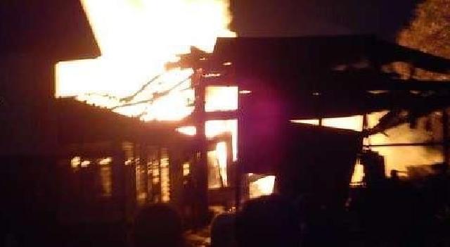 Gudang Kopra di Inhil Ludes Dilalap Api