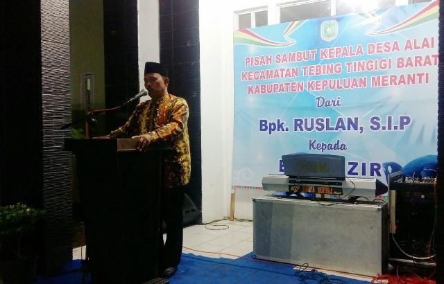 Ketua DPRD Meranti Hadiri Pisah Sambut Kades Alai Minta Aparat Desa Ikut Berperan Majukan Daerah