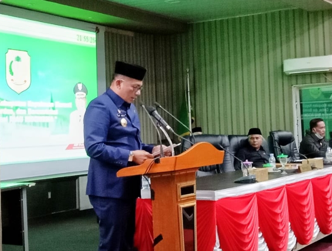 Bupati H Muhammad Adil Hadiri Rapat Paripurna DPRD Rangka Pengesahan APBD Tahun Anggaran 2022