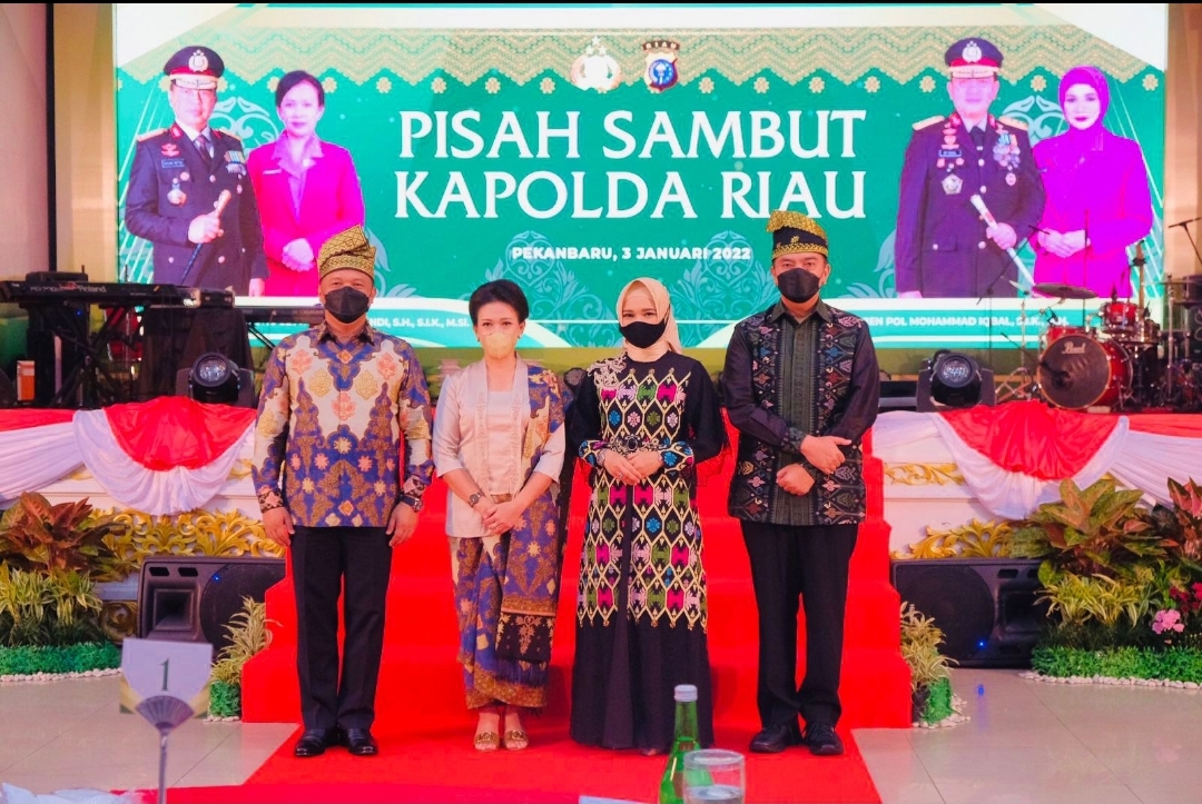 Malam Pisah Sambut Kapolda Riau, Irjen Mohammad Iqbal Berterimakasih Keteladanan Dan Cinta Yang Diberikan Irjen Agung Untuk Riau
