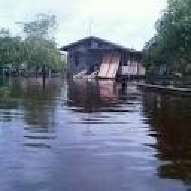 Banjir Desa Kemang Kerinci Sebabkan 33 KK Kesulitan Bahan Pokok