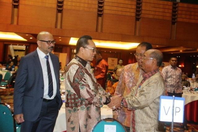 Bupati Pelalawan Hadiri The Indonesian CSR Summit Award di Jakarta