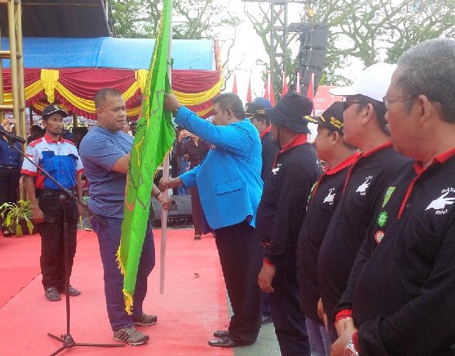 Peringatan May Day 2017, Bupati Yopi Kukuhkan Forum Lintas SP-SB Kabupaten Inhu