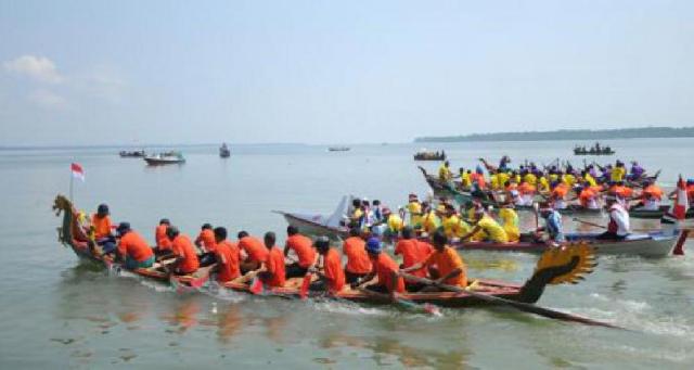  20 Tim Ikuti Lomba Sampan Campang Hari Jadi Meranti 