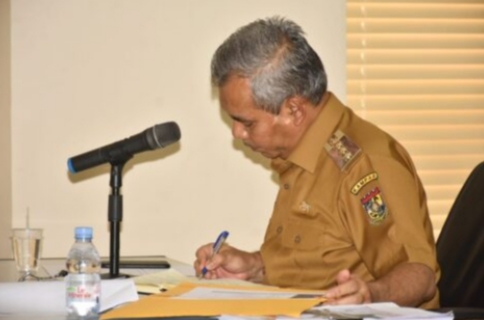 Dr H Kamsol MM, Sampaikan Laporan Evaluasi Tugas Sebagai Penjabat Bupati Kampar ke Mendagri