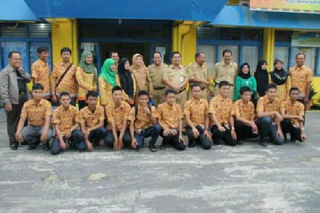 Hebat... Inhil Kirim 17 Siswa Ikuti LKS SMK Tingkat Provinsi Riau