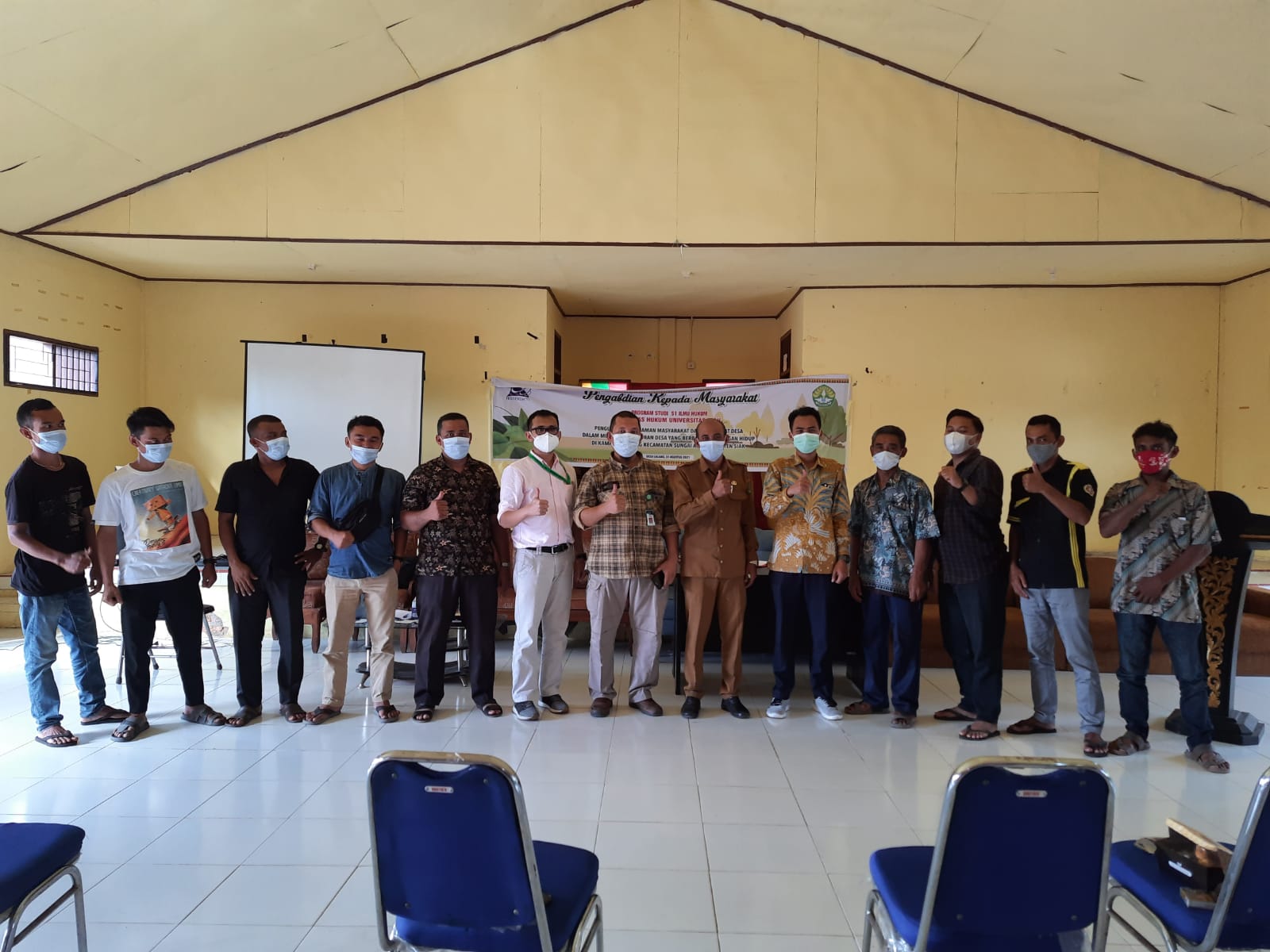 Tim Prodi Ilmu Hukum Unri Gelar Pengabdian di Kampung Lalang Sungai Apit
