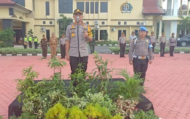 Kapolres Sigit Adiwuryanto Pimpin Apel Gelar Pasukan Operasi Zebra Muara Takus 2018