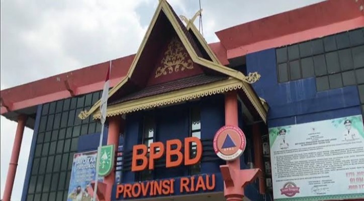 BPBD Riau Siagakan Alat Berat