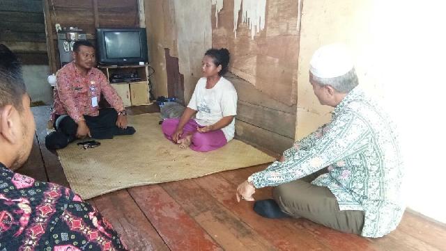 Siti Aisyah Warga Dorak Penderita Sakit Kelenjar Getah Bening di Kunjungi Wakil Bupati Meranti