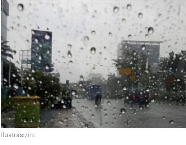 Waspada, Hujan Disertai Petir Berpotensi Mengguyur Riau