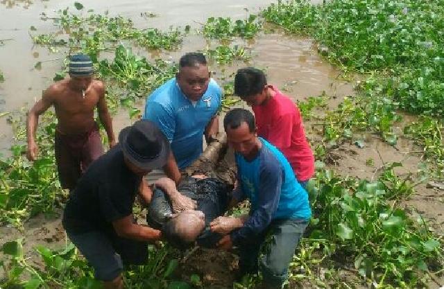 Sesosok Mayat Ditemukan Mengapung di Perairan Sungai Indragiri