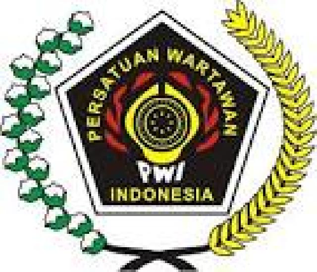 Ketua PWI Riau dan Bupati  Hadiri Konferensi III PWI Inhu