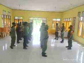 Sinergitas TNI-POLRI Tingkatkan Disiplin  Anggota Linmas