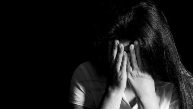Sedih… Seorang Janda Ditolak Cairkan Polis Usai Suami Meninggal