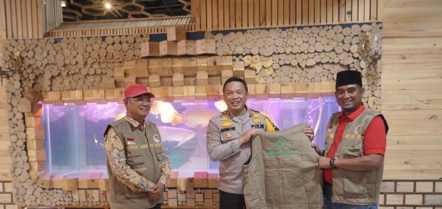 Jalin Silaturahim, Kapolda Riau bertemu PB GNP Covid 19 di RA Kopi Aren