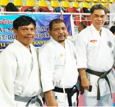 Irfan Tanjung (Mantan Atlit Karate PON Riau); 