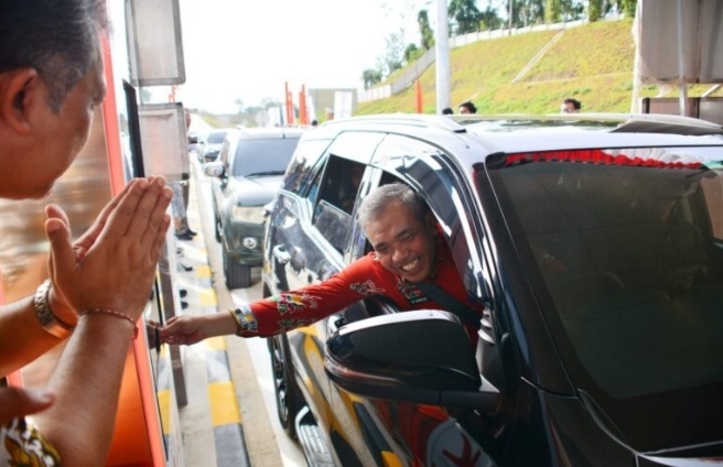 Uji Coba Tol Bangkinang pekanbaru, Pj Bupati langsung Kendarai Mobil Dinasnya