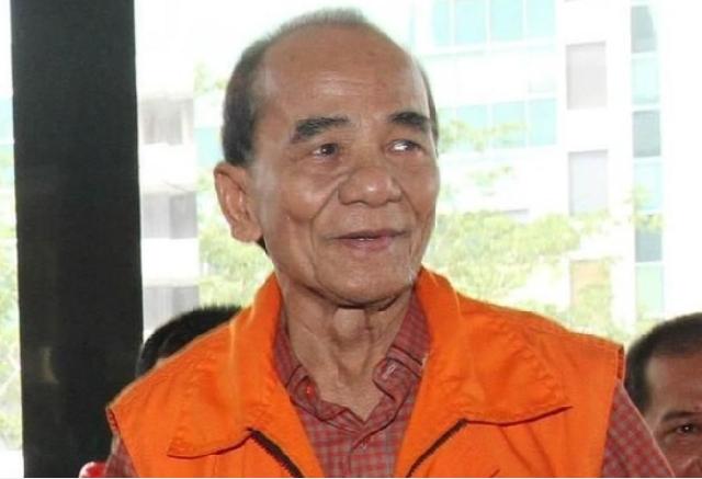 Dipenjara Sejak 2015, Mantan Gubernur Riau Annas Maamun Bebas