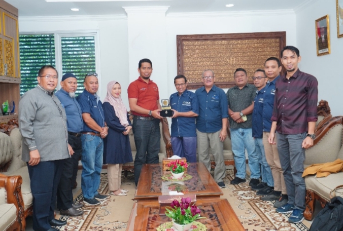 Pengurus JMSI Riau Audiensi ke Kampus UMRI dalam Rangka Peringatan Hari Pers Nasional dan HUT JMSI ke-4