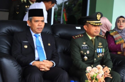 Pj Bupati Kampar, Ucapkan Selamat HUT TNI ke-77 TNI Adalah Kita