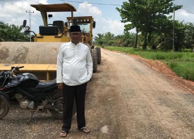 Dinas PU Bekerja Maksimal, Melihat Bupati Suyatno Menggesa Pembangunan Jalan di Rohil