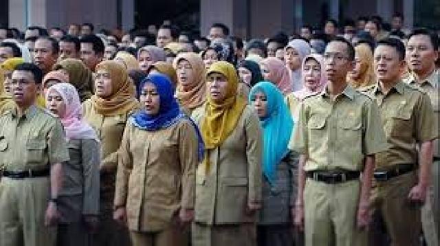 Gubernur Riau Datang ke Meranti PNS dan Honorer Di Minta Tidak Tinggalkan Tempat